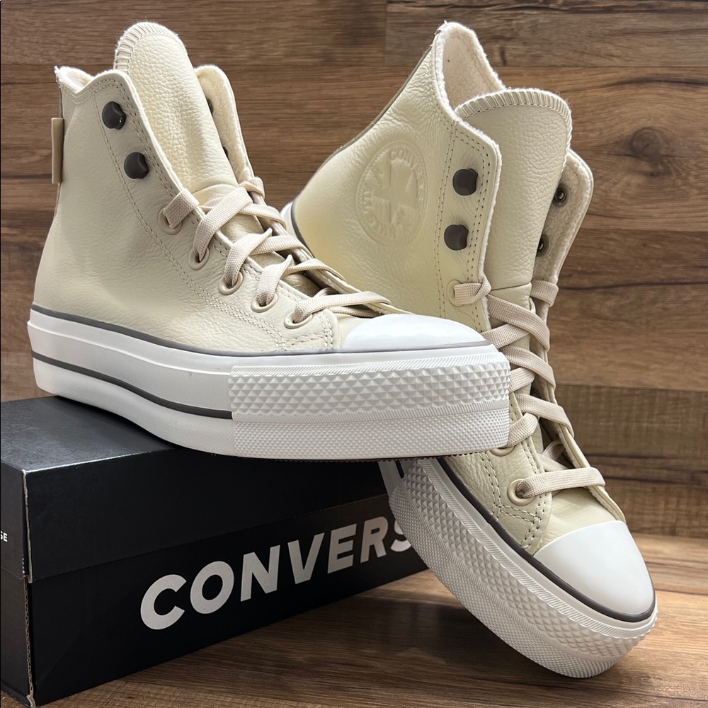Converse Women's Beige Leather platform Sneakers